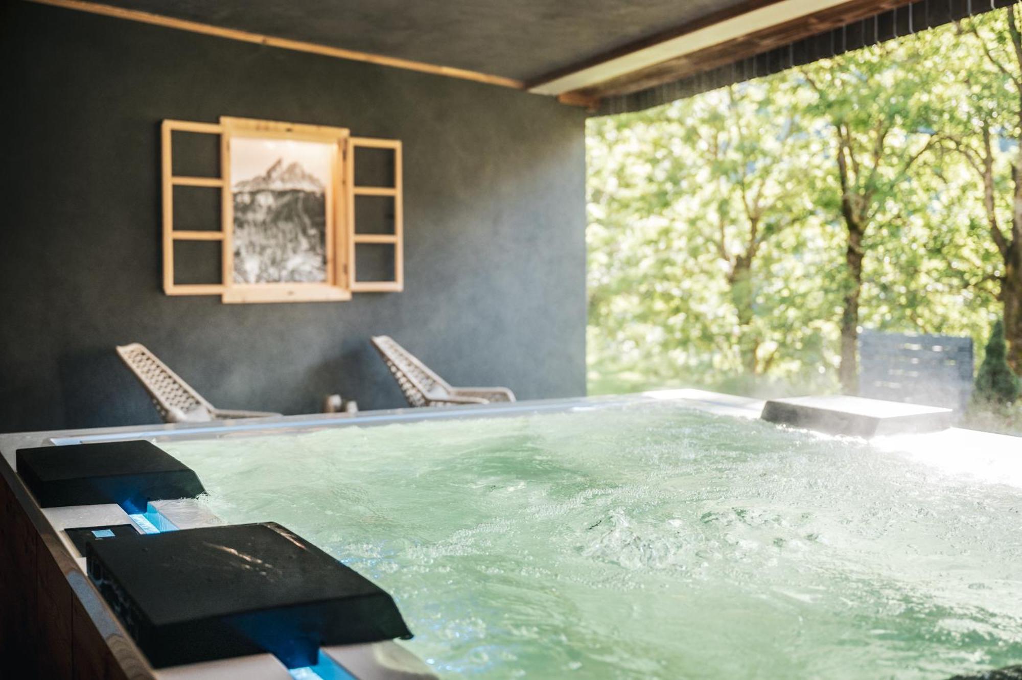 Les Dolomites Mountain Lodges San Martino in Badia Esterno foto