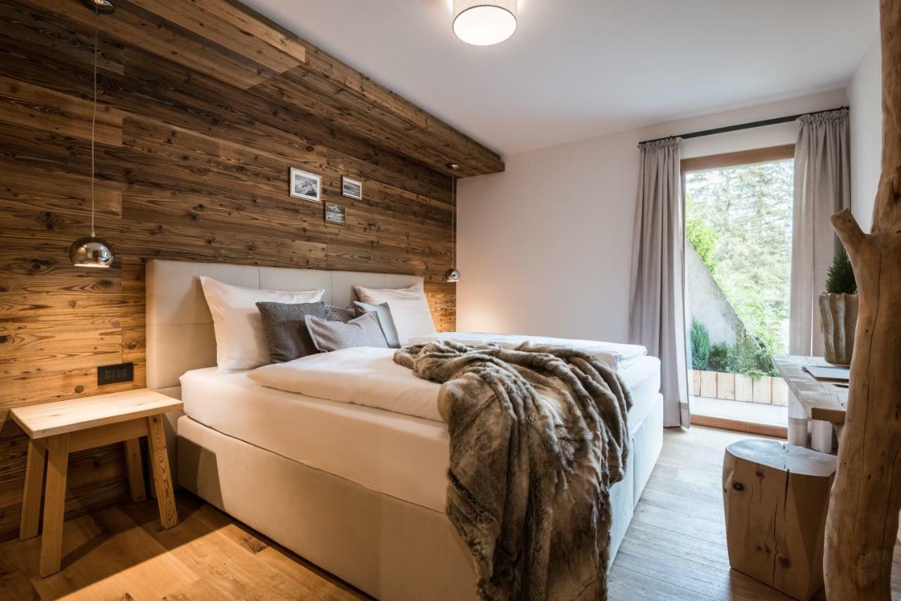 Les Dolomites Mountain Lodges San Martino in Badia Esterno foto